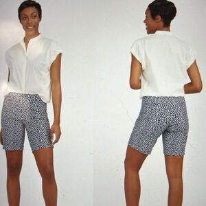 NWT SPANX SUNSHINE SHORTS Very Black. Size XL